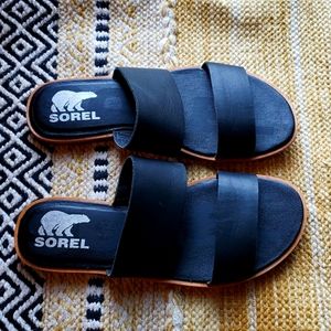 Sorel Black Sandal NWOT